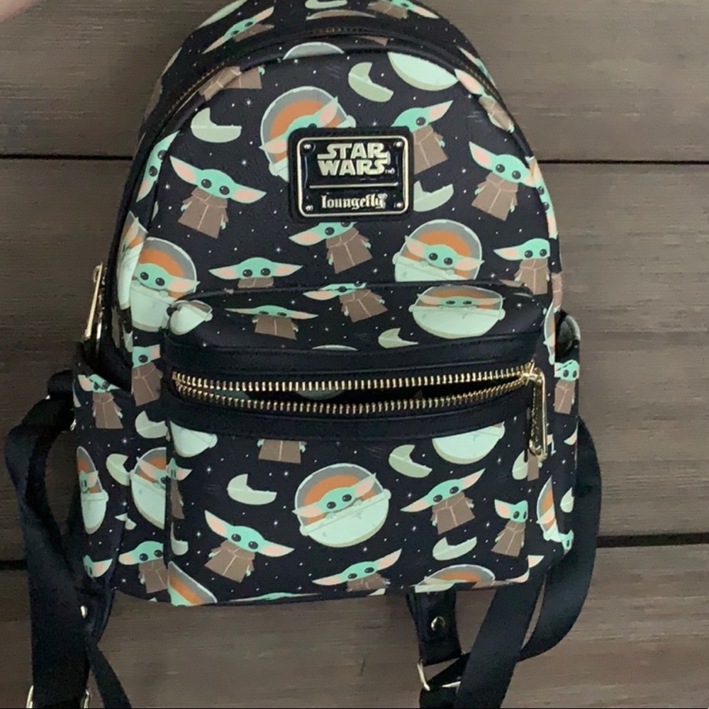 Grogu loungefly